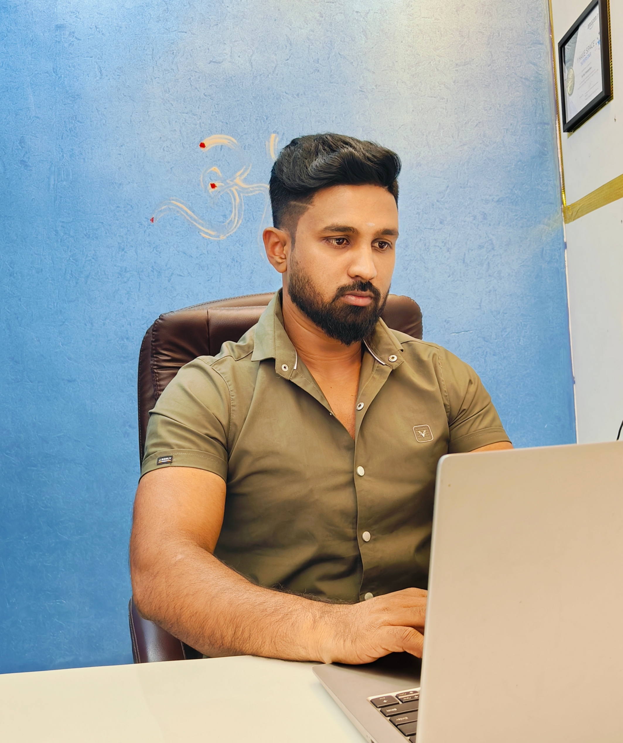 Satish Kumar G - Founder & Proprietor of SSE Couriers